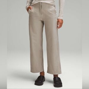 Lululemon Utilitech Relaxed Mid-Rise Trouser 7/8 Length Riverstone size 14